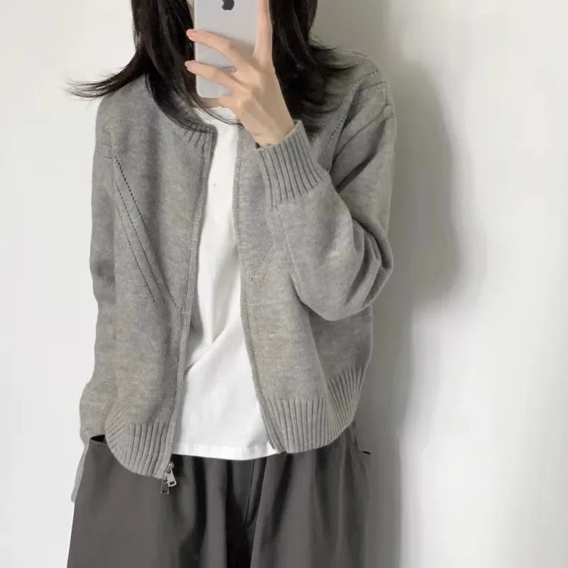 High-end grey retro cashmere knitted zipper cardigan women loose sweater coat with wool autumn and winter