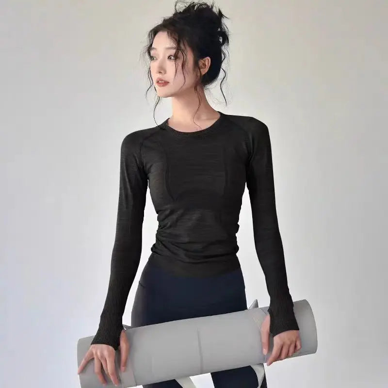 Women's Fitted Crew Neck Long Sleeve T-shirt For Workout Outfits