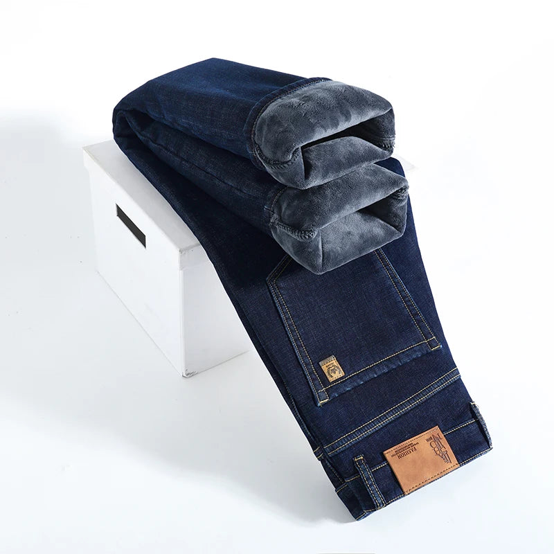 Men's Straight Leg Denim Jeans for Casual Everyday Wear