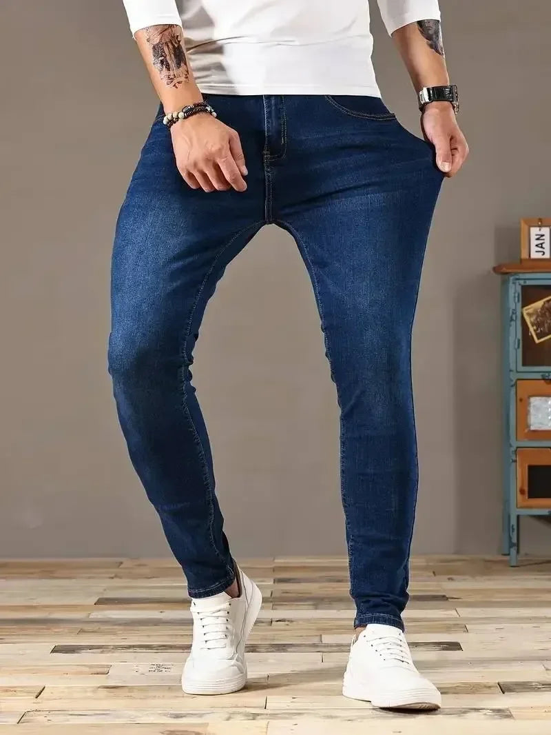 Men's Slim Fit Denim Jeans for Casual Everyday Wear