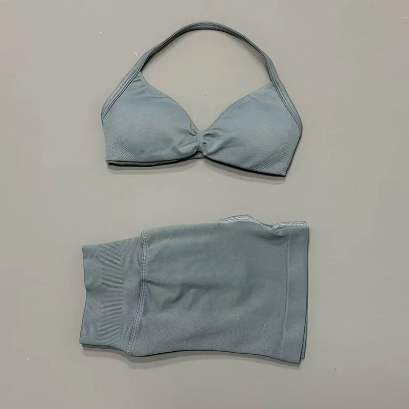 Women's Twist Front Bra And Shorts Yoga Set