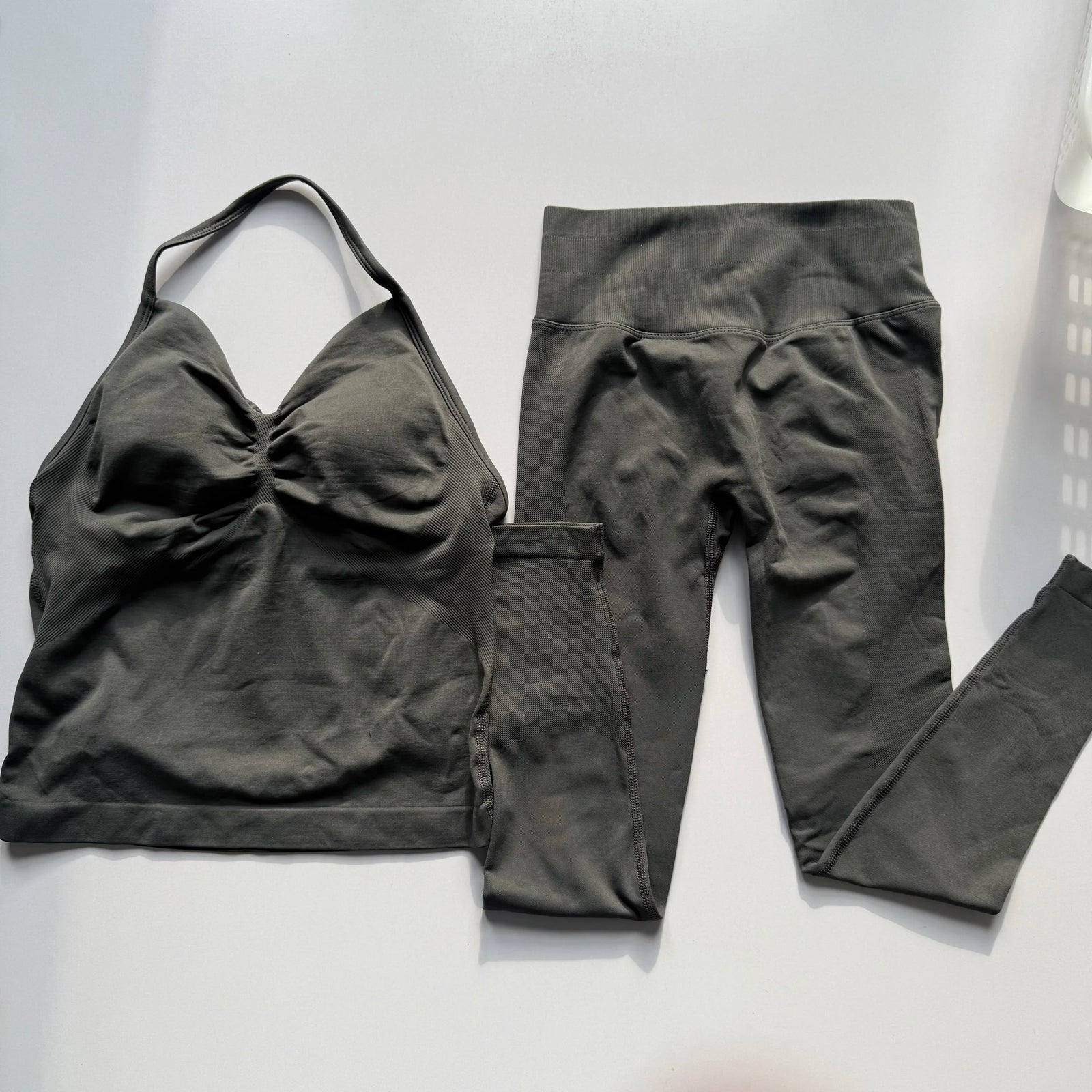 Women's Cross Back Bra And Leggings Yoga Set