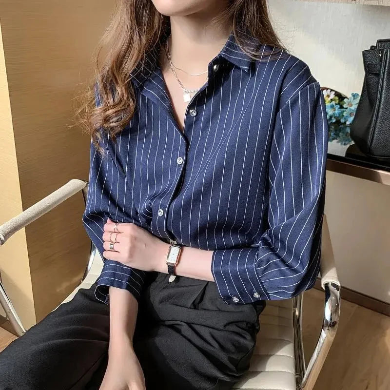 Women's Striped Collared Long Sleeve Shirt
