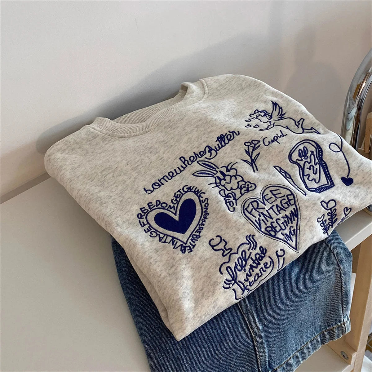 Embroidered Long Sleeve Pullover Casual Sweatshirt for Layering