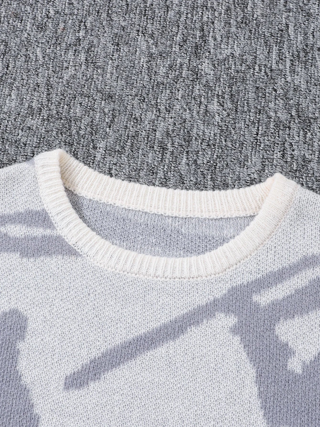 Men's Abstract Pattern Crew Neck Knit Sweater
