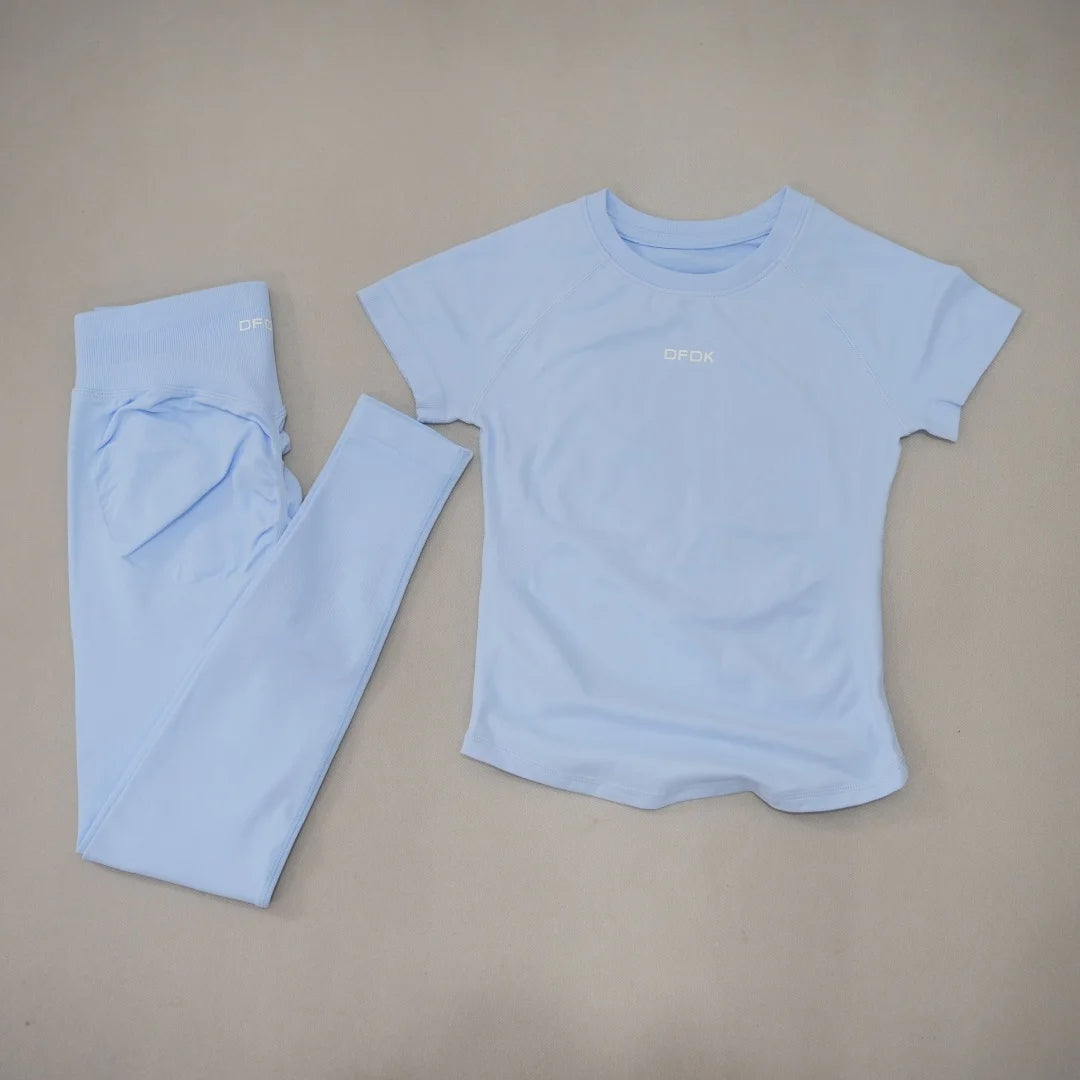 Women's Tee And Leggings Yoga Set For Workout Outfits