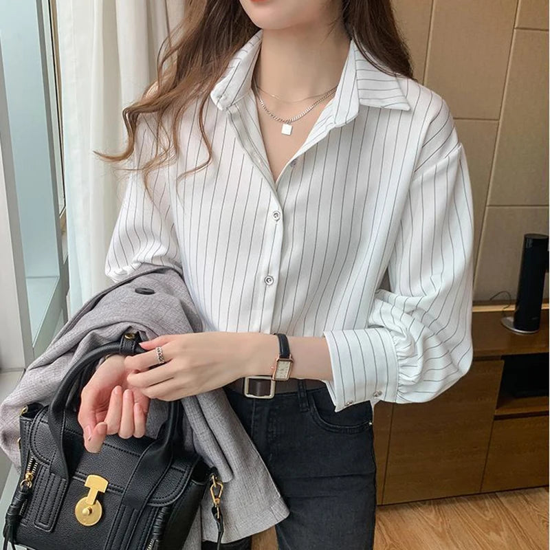 Women's Striped Collared Long Sleeve Shirt