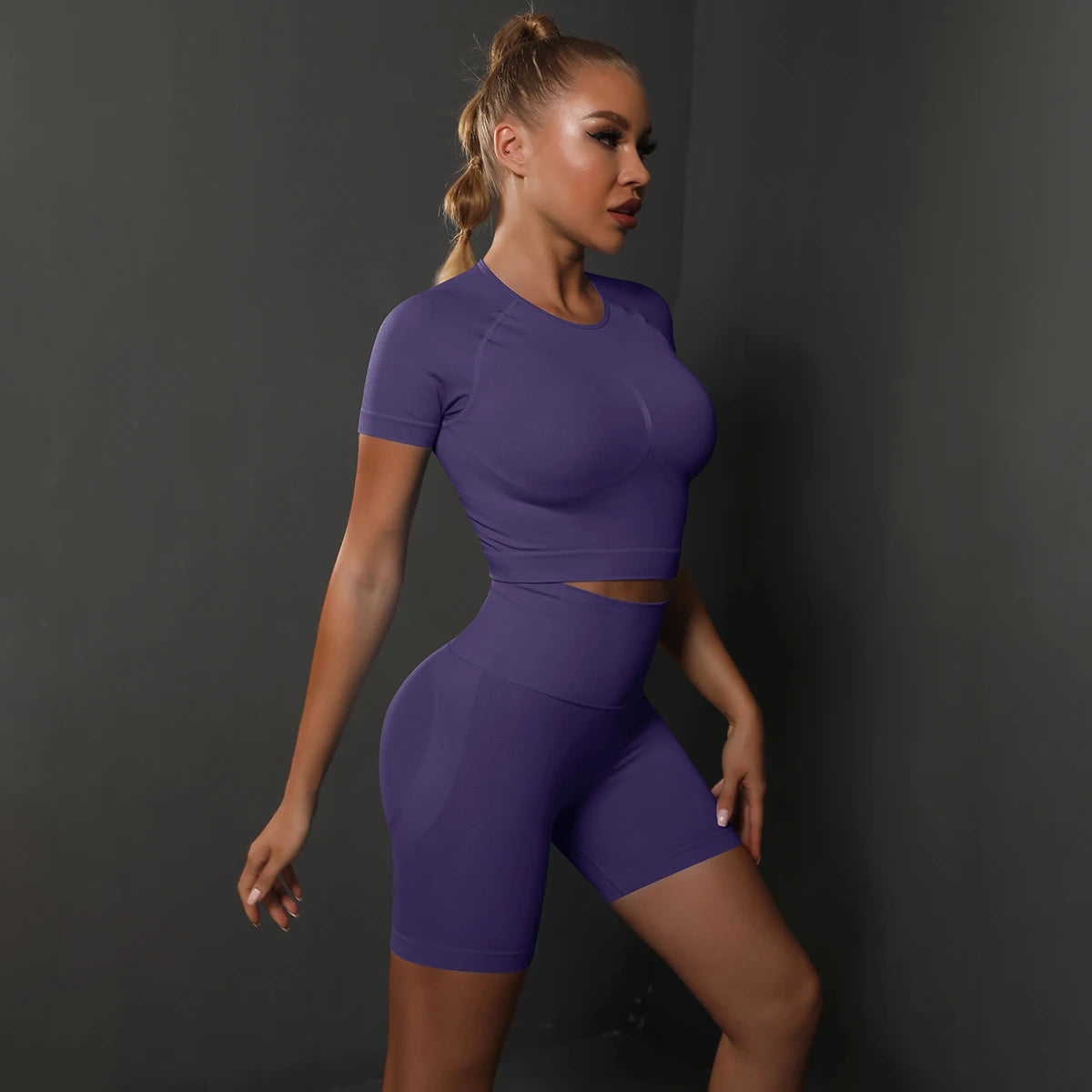 Women's Crop Top And Shorts Yoga Set For Workout Outfits