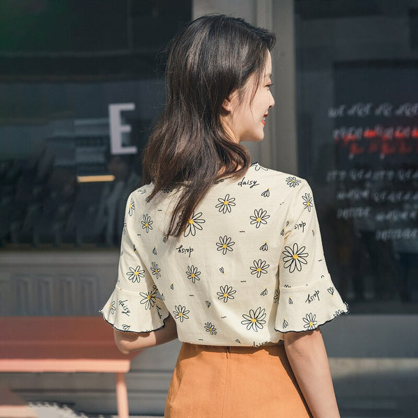 Summer Short Sleeve 100% Cotton Trumpet Sleeve Daisy Print Pattern T-Shirt | Vimost Shop.