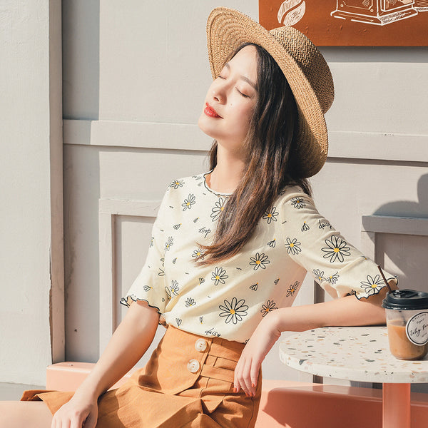 Summer Short Sleeve 100% Cotton Trumpet Sleeve Daisy Print Pattern T-Shirt | Vimost Shop.