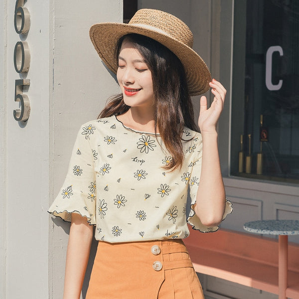 Summer Short Sleeve 100% Cotton Trumpet Sleeve Daisy Print Pattern T-Shirt | Vimost Shop.