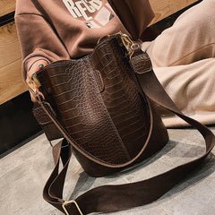Fashion Pu Leather Big Bag Women's New Crocodile Shoulder Bucket Bag Large Capacity Travel Broadband Ladies Party Messenger Bag