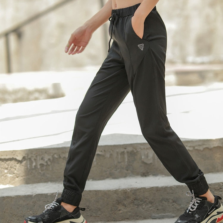 Soft Loose Athletic Jogging Pants Women's Quick-Dry Breathable Gym Fitness Exercise Pants Running Yoga Trousers Patchwork Pocket | Vimost Shop.
