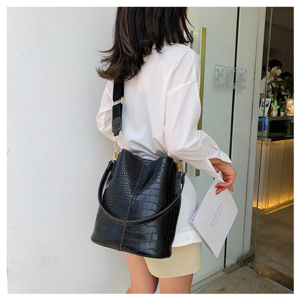 Fashion Pu Leather Big Bag Women's New Crocodile Shoulder Bucket Bag Large Capacity Travel Broadband Ladies Party Messenger Bag | Vimost Shop.