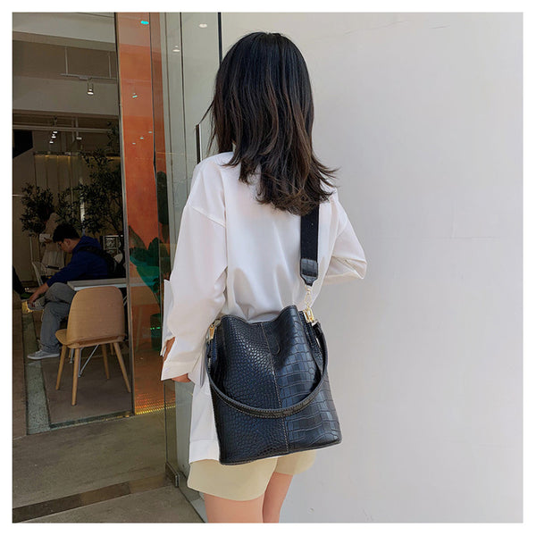 Fashion Pu Leather Big Bag Women's New Crocodile Shoulder Bucket Bag Large Capacity Travel Broadband Ladies Party Messenger Bag | Vimost Shop.