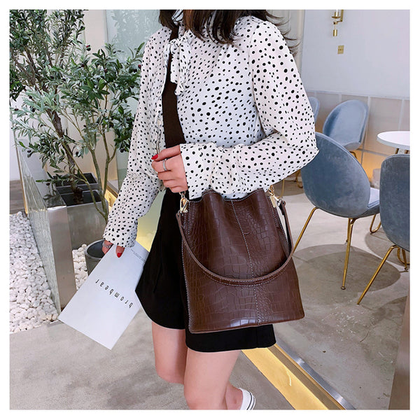 Fashion Pu Leather Big Bag Women's New Crocodile Shoulder Bucket Bag Large Capacity Travel Broadband Ladies Party Messenger Bag | Vimost Shop.