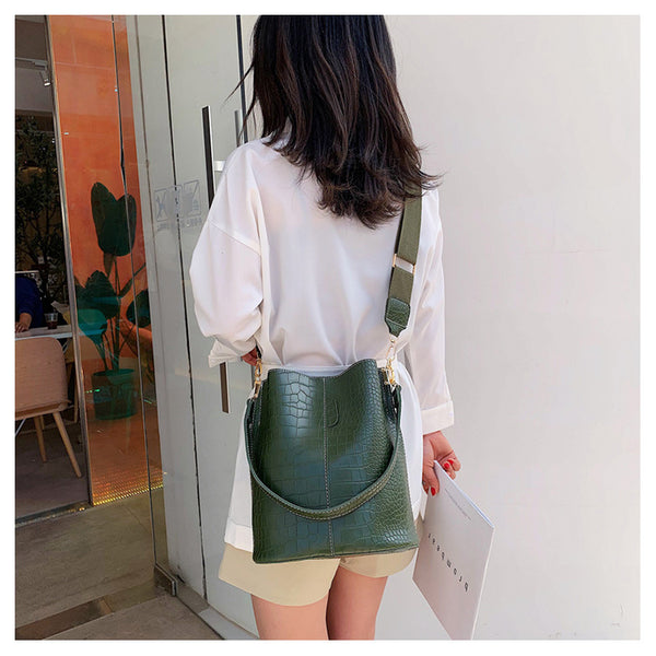 Fashion Pu Leather Big Bag Women's New Crocodile Shoulder Bucket Bag Large Capacity Travel Broadband Ladies Party Messenger Bag | Vimost Shop.