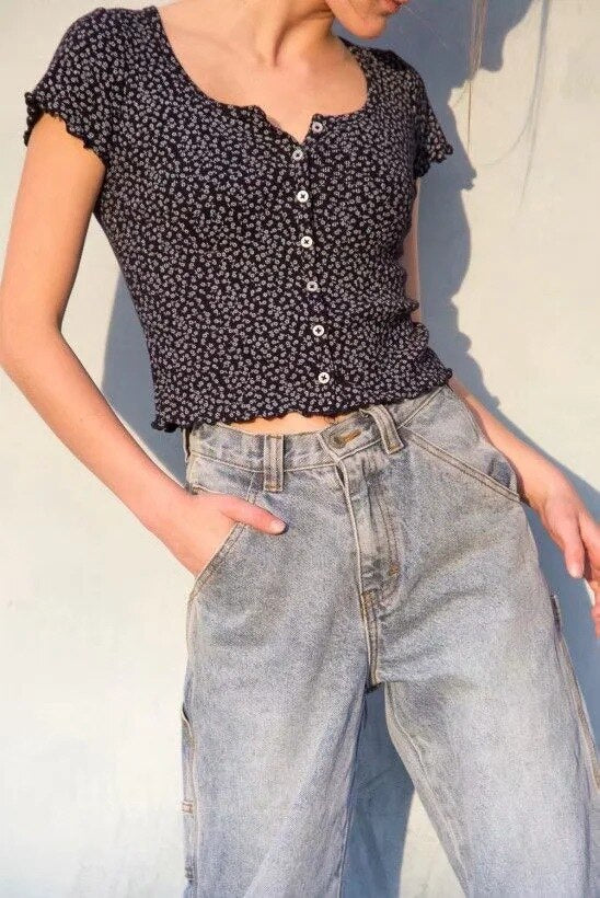 Women Scoop Neck Button down Floral Print Crop Tee Short Sleeve Floral Printed Crop Top For Women Summer Fashion | Vimost Shop.