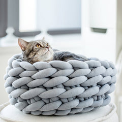 Soft Pet Bed Handmade Knit Puppy House Detachable Washable Kitten Basket Comfortable Warm Sleeping Nest Cave for Small Dogs Cats