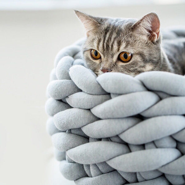 Soft Pet Bed Handmade Knit Puppy House Detachable Washable Kitten Basket Comfortable Warm Sleeping Nest Cave for Small Dogs Cats | Vimost Shop.