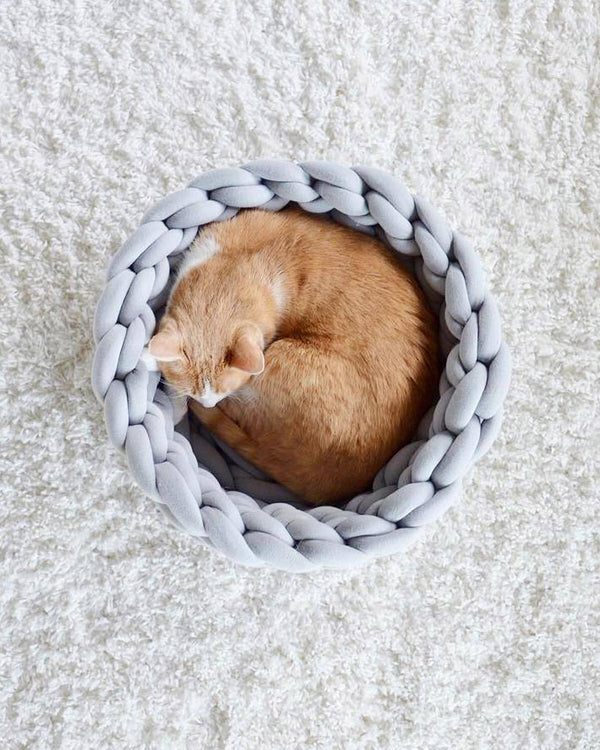 Soft Pet Bed Handmade Knit Puppy House Detachable Washable Kitten Basket Comfortable Warm Sleeping Nest Cave for Small Dogs Cats | Vimost Shop.