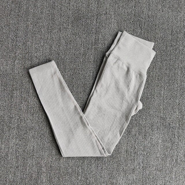 Women's Sportswear Yoga Sets Ribbed Seamless Long Sleeve Workout Clothes for Women High Waist Sports Legging Long Sleeve Top