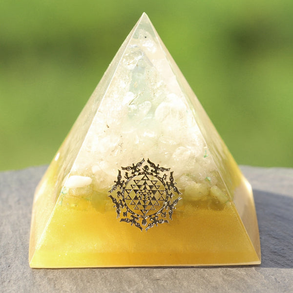 Orgonite Pyramid Orgone Healing Energy Natural Crystal  Fluorite Resin Crafts Growth Wisdom Charm Pyramid Jewelry Bring Chakra | Vimost Shop.
