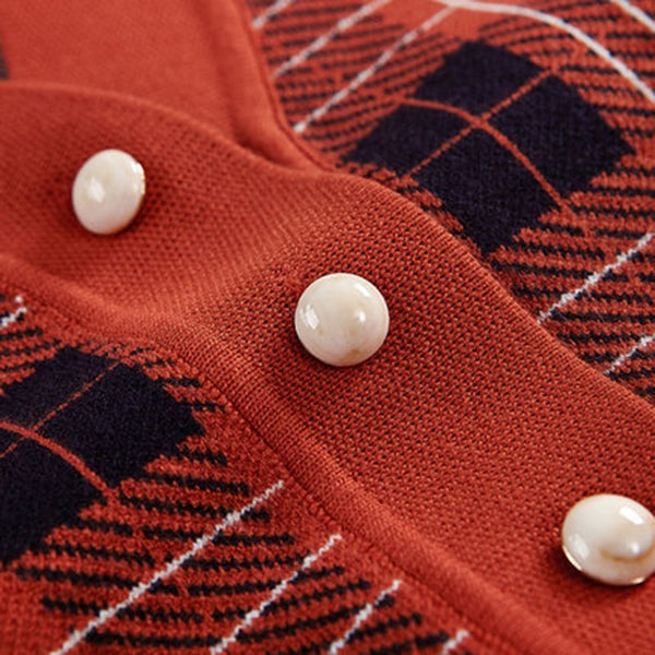 Vintage V-Neck Long Sleeve Women Plaid Sweater Spring Short Knitted Cardigan England Style Chic Tops Ladies Outerwear