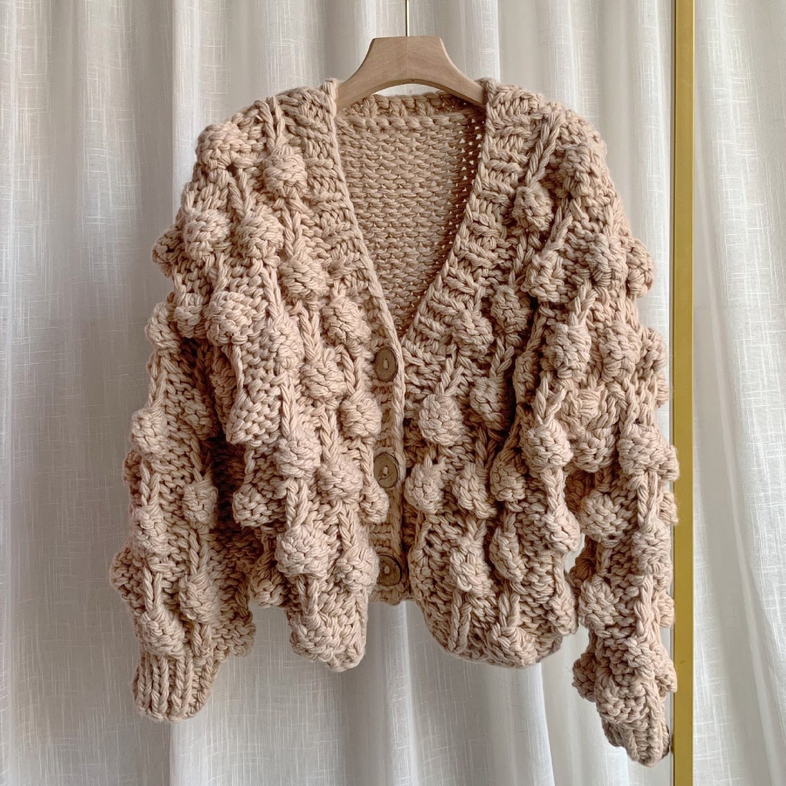 Runway Personality Women's Handmade Balls Sweater Women Coarse Wool Cropped Cardigan V-neck Casual Thick Winter Coat