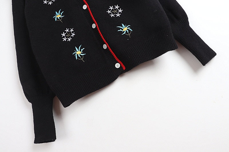 Spring Autumn Classic Black Casual Knitting Cardigan Floral Embroidered Cardigan O-Neck Puff Sleeve Slim Outerwears