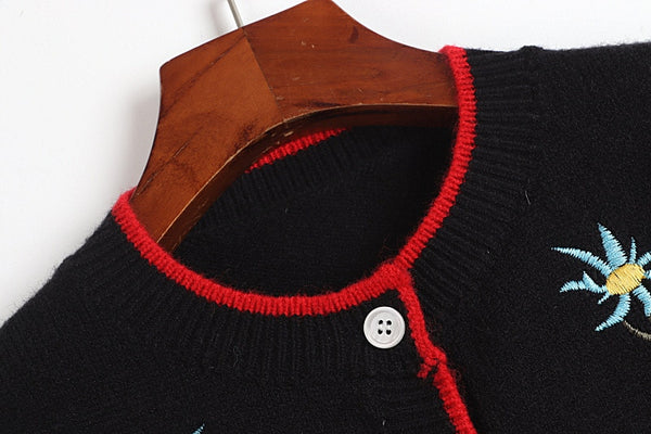 Spring Autumn Classic Black Casual Knitting Cardigan Floral Embroidered Cardigan O-Neck Puff Sleeve Slim Outerwears