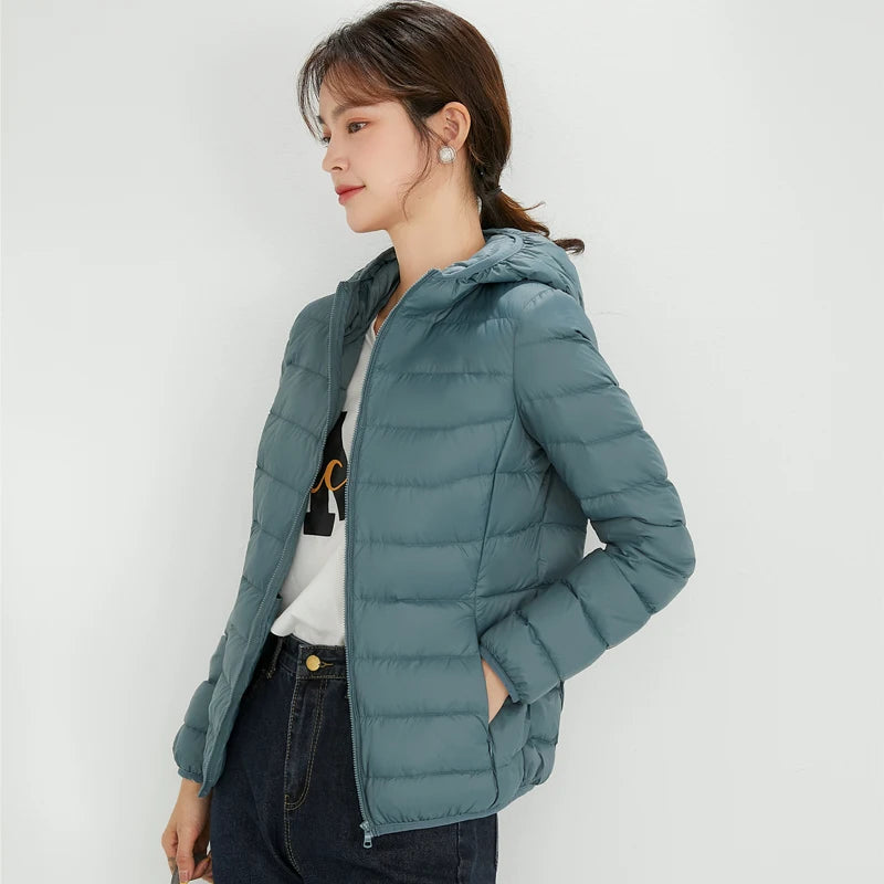 Women's Nylon Hooded Zip-Front Duck-Down Puffer Jacket for Casual Winter Layered Outfits
