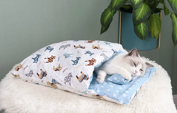 Japanese Cat Bed Warm Cat Sleeping Bag Deep Sleep Cave Winter Removable Pet House Bed for Cats Dogs Nest Cushion with Pillow