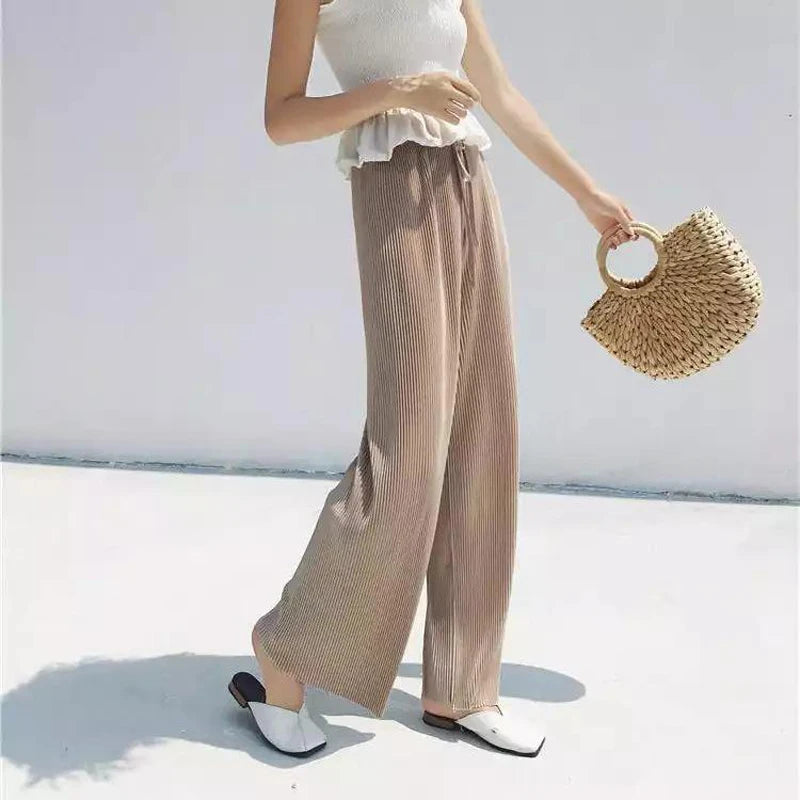 Women’s Pleated Wide-Leg Pants