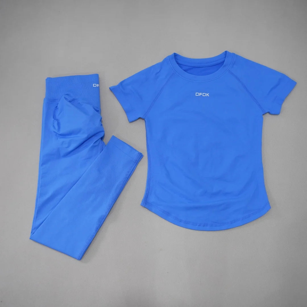 Women's Tee And Leggings Yoga Set For Workout Outfits
