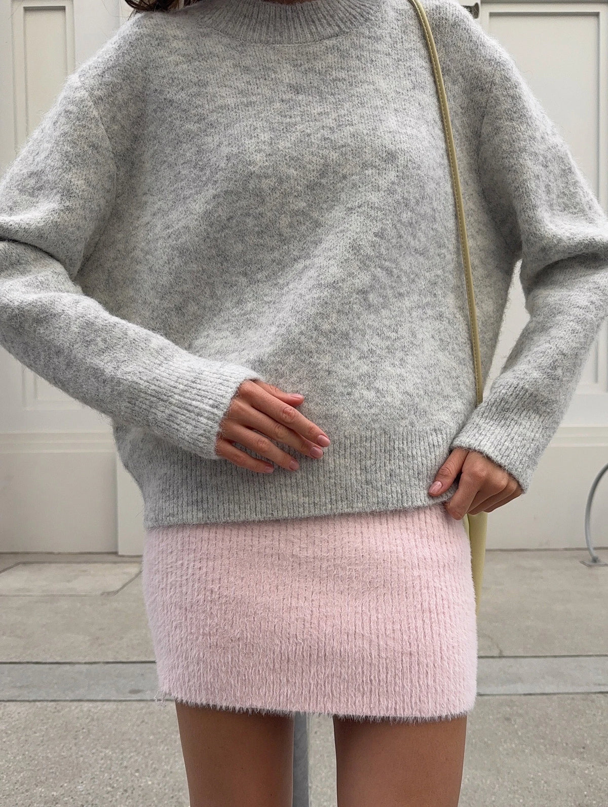 Women's Loose Fluffy Crew Neck Sweater Casual Knit Layer