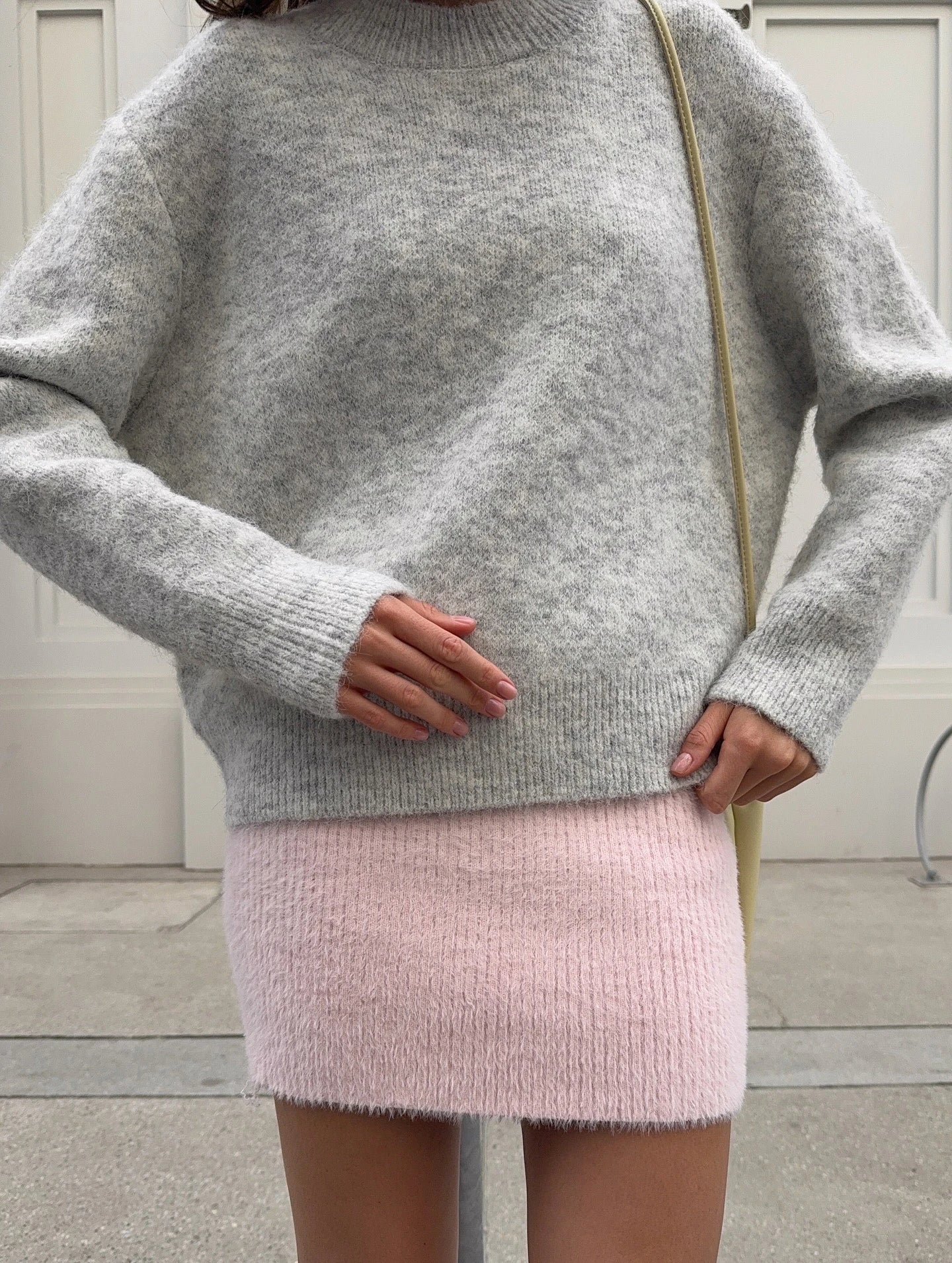 Women's Loose Fluffy Crew Neck Sweater Casual Knit Layer