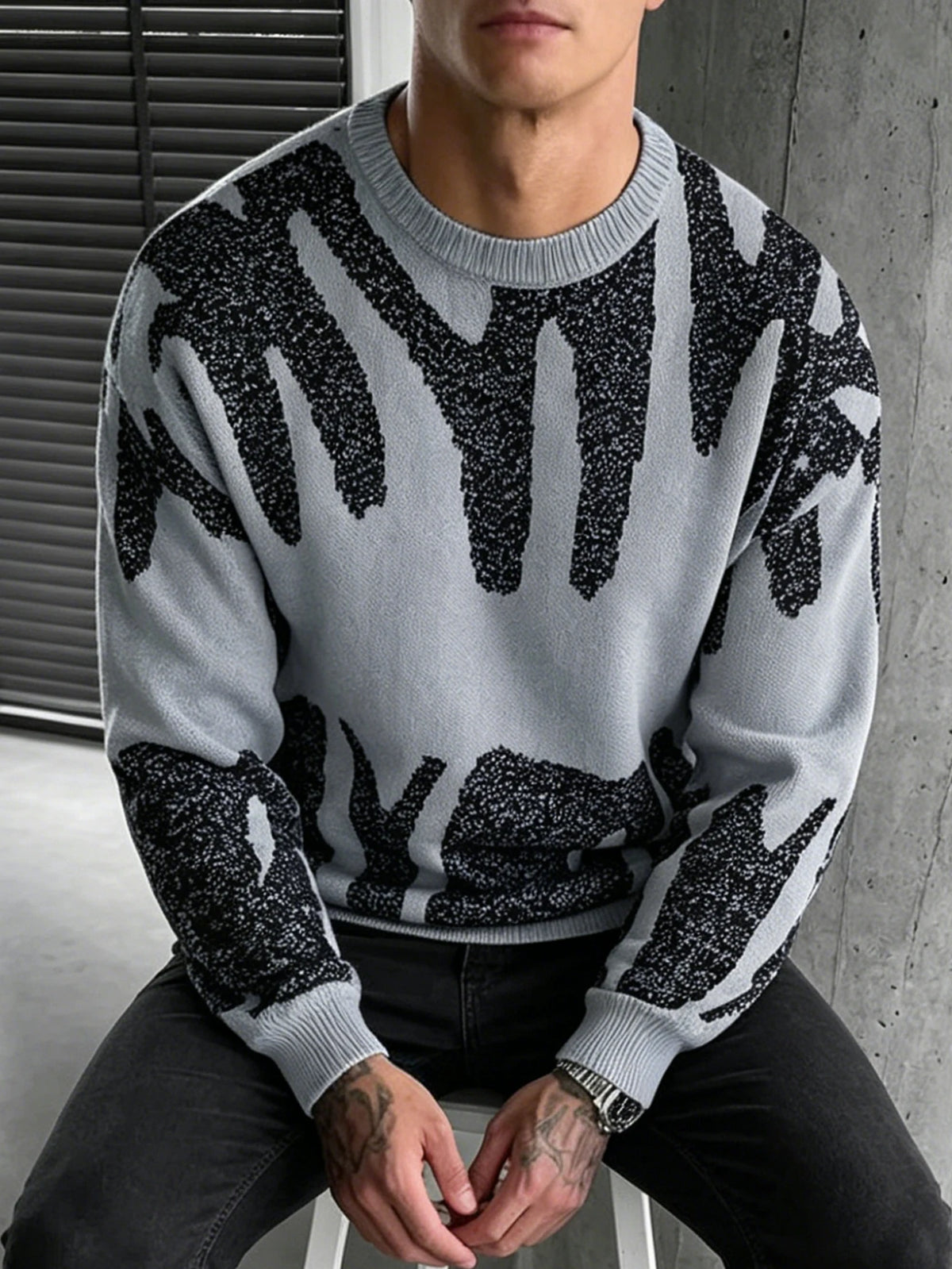 Men's Abstract Pattern Crew Neck Knit Sweater