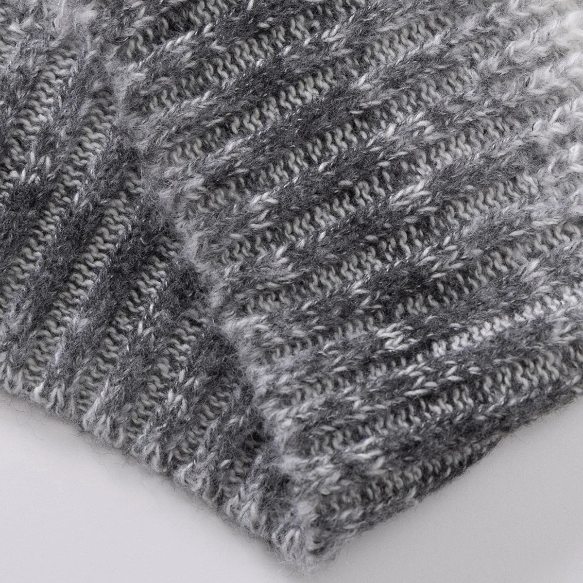 Men's Gradient Stripe Crew Neck Knit Sweater