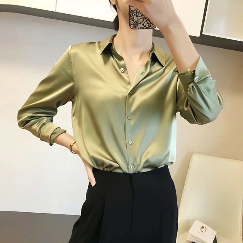 Women's Collared Long Sleeve Shirt