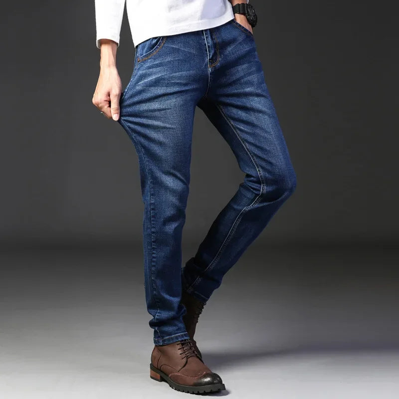 Men's Straight Leg Denim Jeans for Casual Everyday Wear