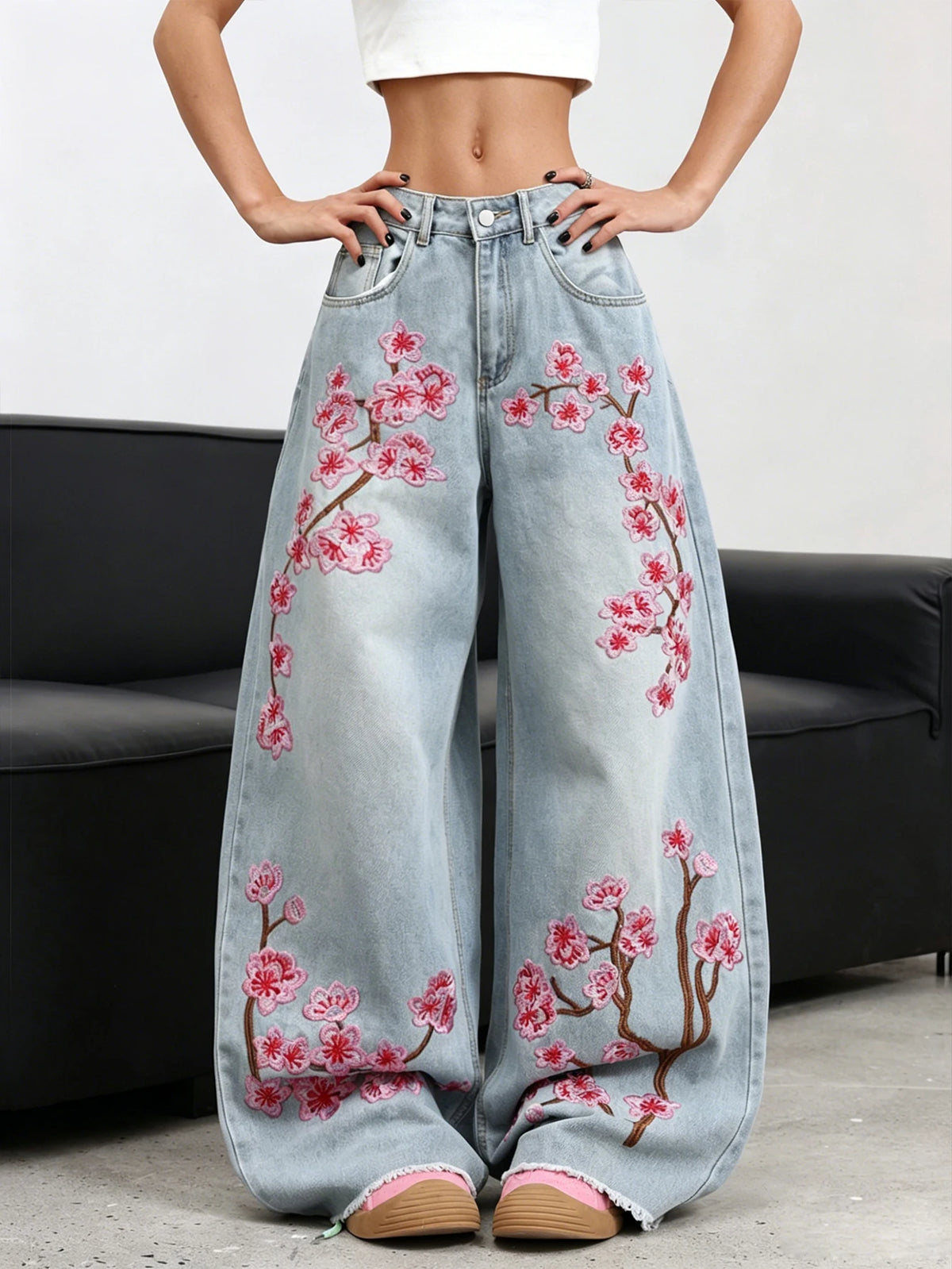 Women's Floral Embroidered Wide Leg Denim Jeans For Everyday Outfits