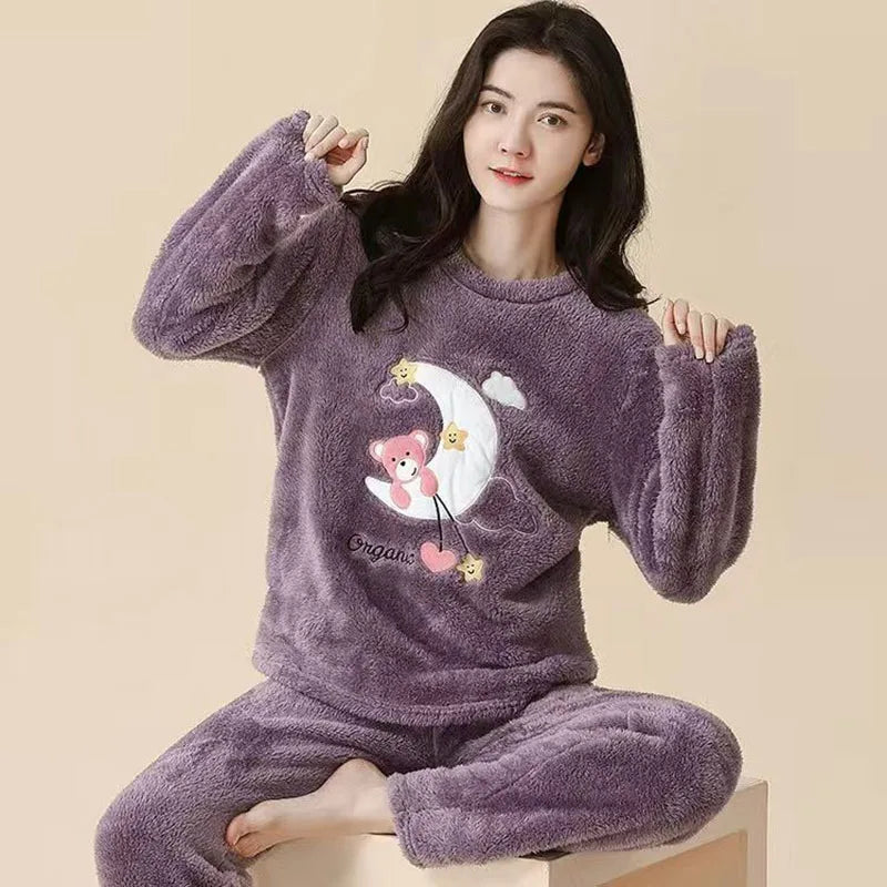 Women's Bear Graphic Long Sleeve Pajama Set with Top and Pants