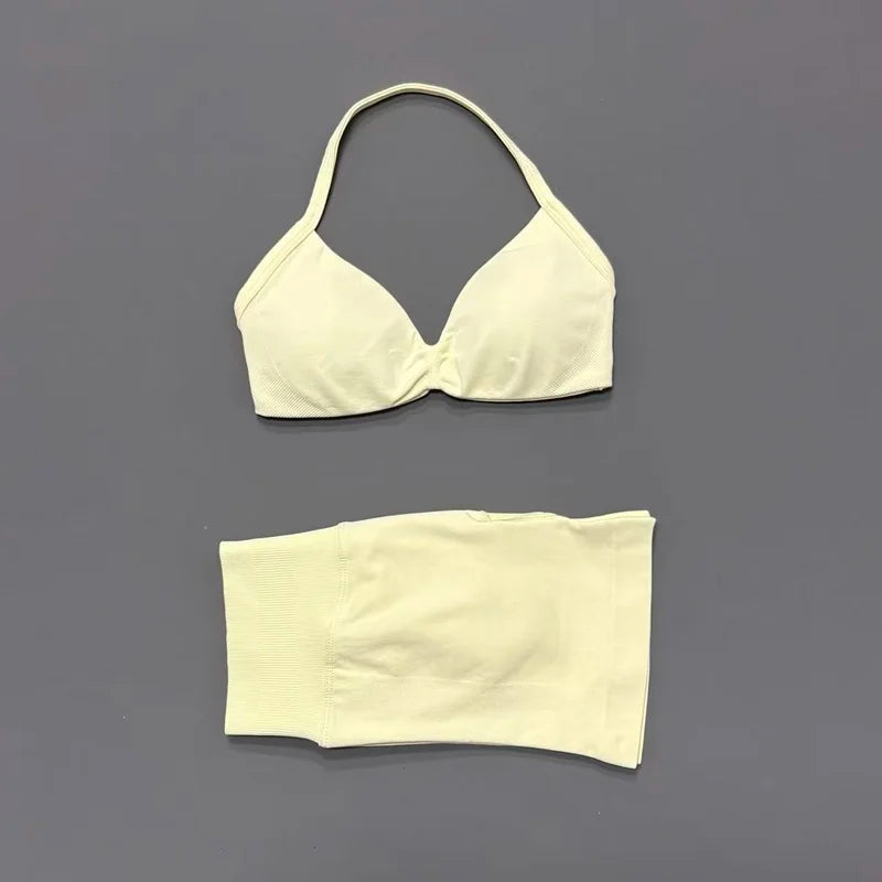 Women's Twist Front Bra And Shorts Yoga Set