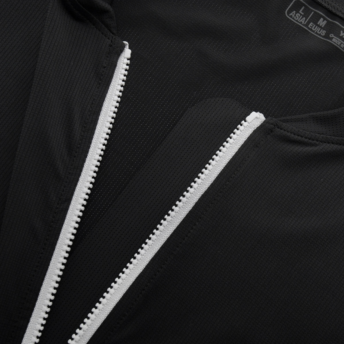 Men's V-Neck Short Sleeve Full-Zip Cycling Jersey with Rear Pockets