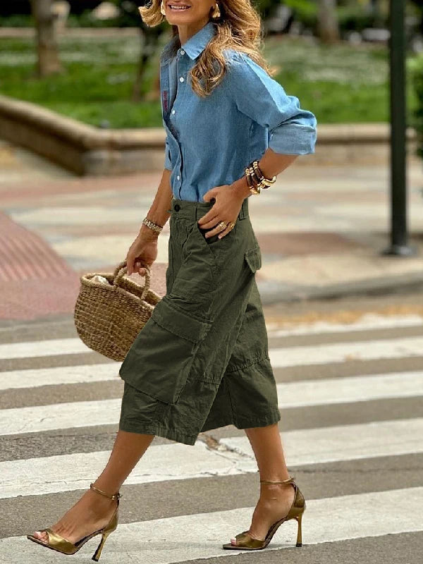 Women's Wide Leg Cropped Cargo Pants with Button Waist and Pockets