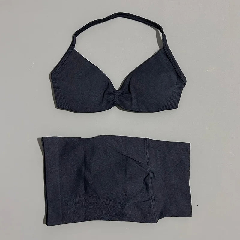 Women's Twist Front Bra And Shorts Yoga Set