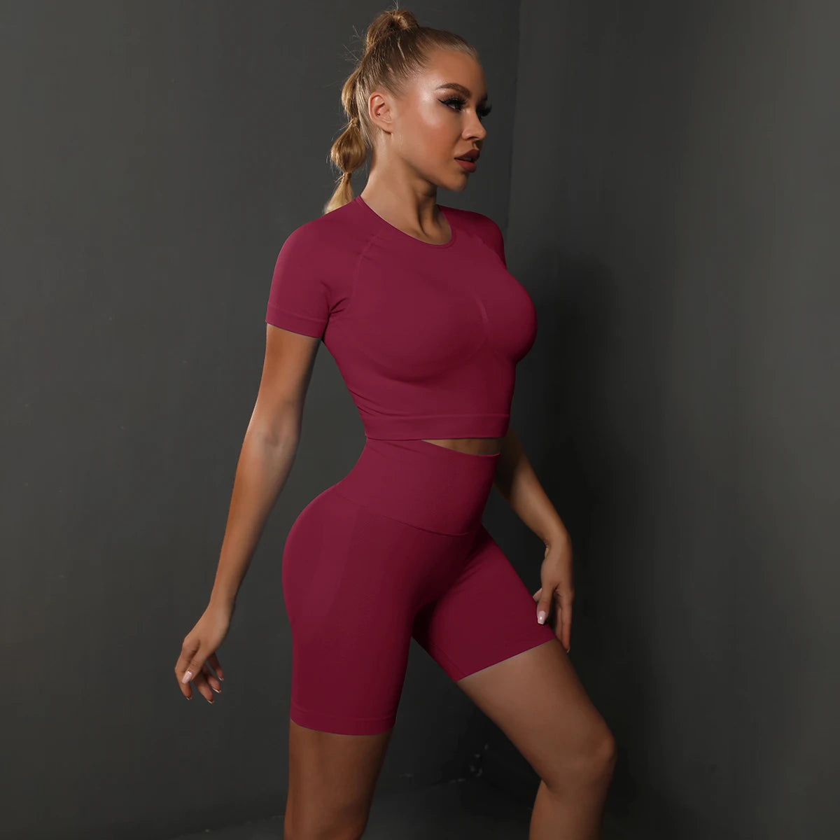 Women's Crop Top And Shorts Yoga Set For Workout Outfits