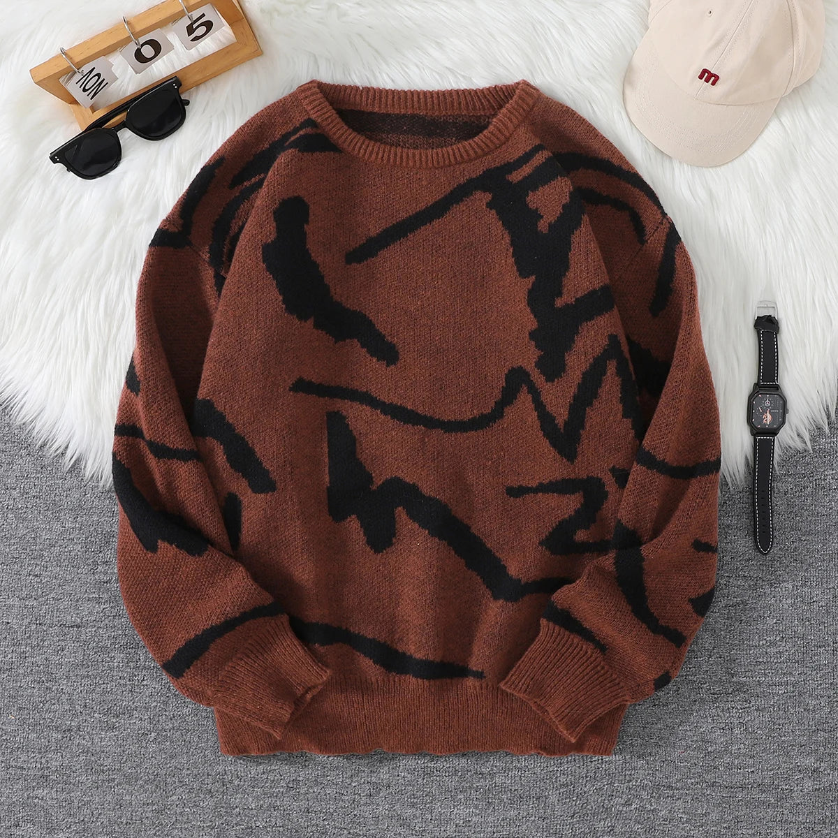 Men's Abstract Pattern Crew Neck Knit Sweater