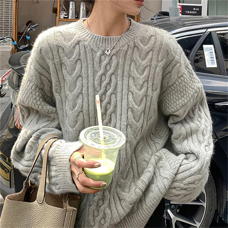 Women's Polyester Cable-Knit Long-Sleeve Crewneck Loose Pullover Sweater for Autumn Winter Outfits